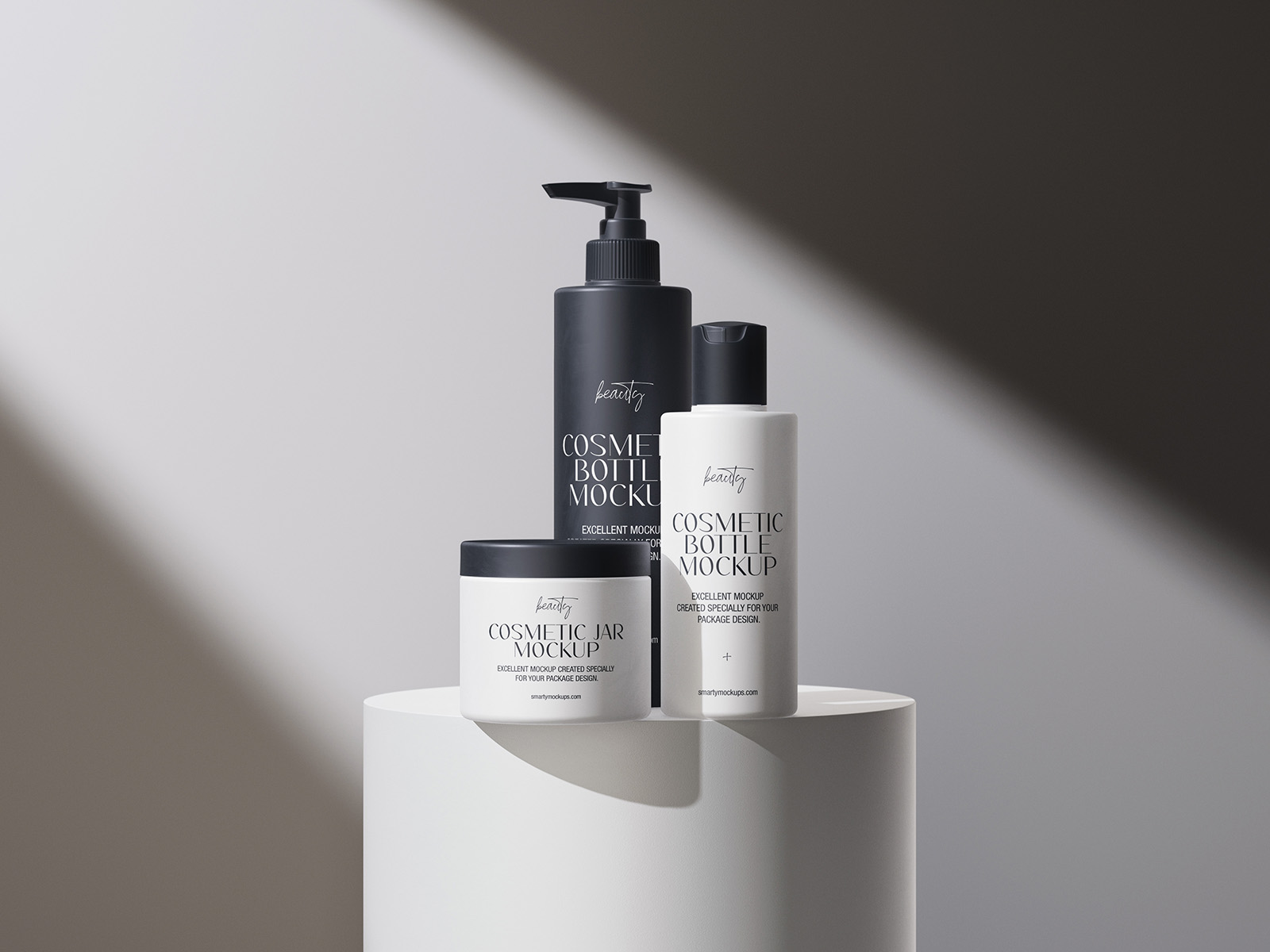 Free cosmetic set mockup